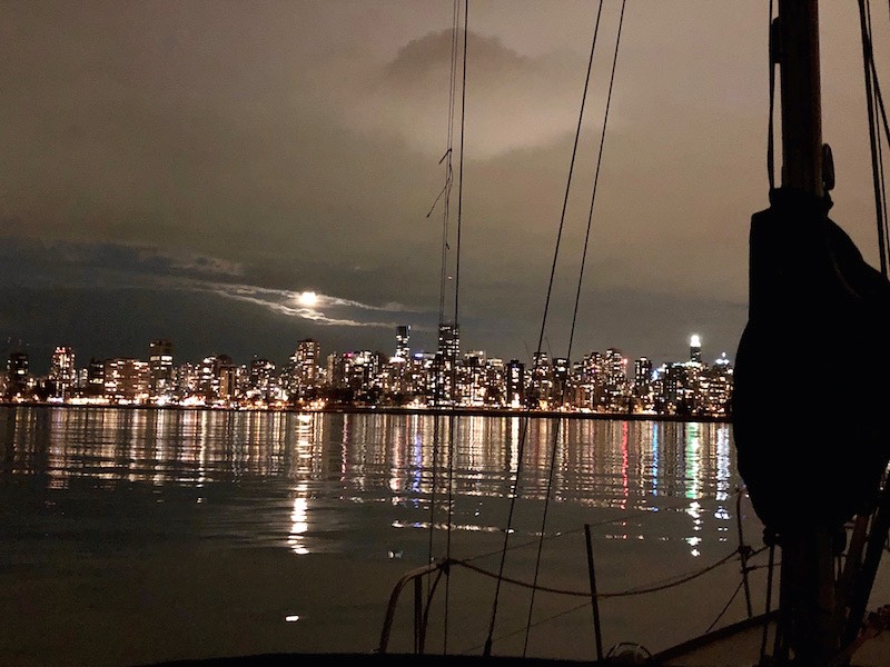 FM feb 2020 City lights